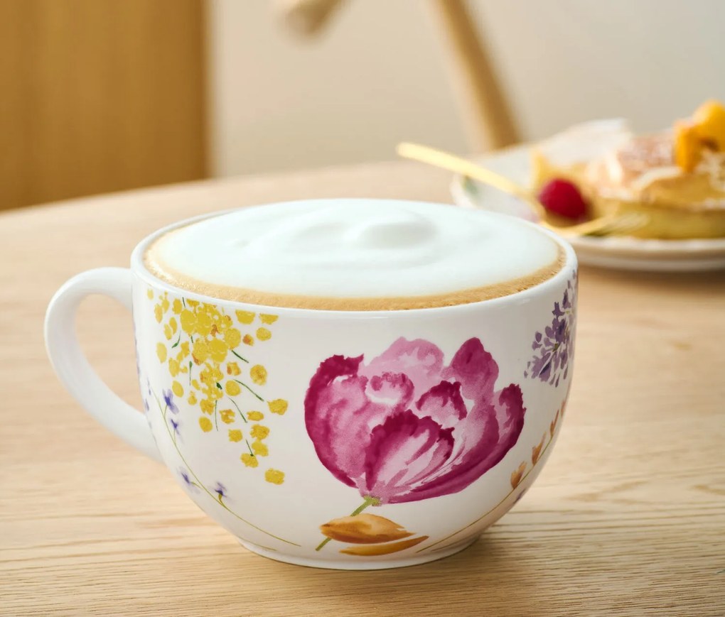 Šálka na bielu kávu