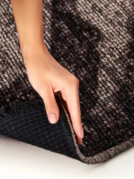 Koberec Elle Decoration BRILLIANCE Prisma hnedý