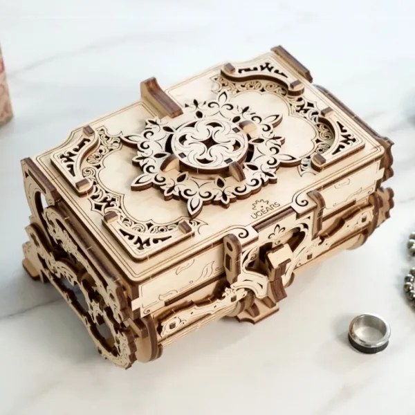 Ugears - 3D drevenené mechanické puzzle Starožitná šperkovnica