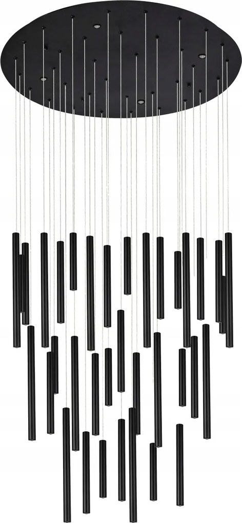 Exkluzívna moderná lampa Ilios 36 trubiek nad schodiskom, vstupná hala, vchod