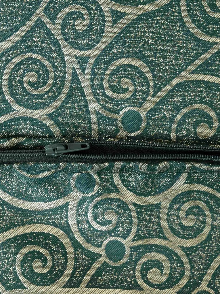 Lurexová Vianočná obliečka na vankúš Štedrovečerná zeleň - 40 × 40 cm