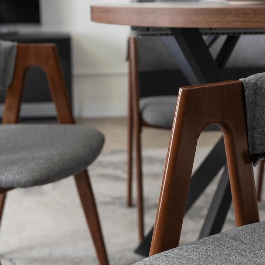 PROXIMA.store - Čalúnená jedálenska stolička RUIZ FARBA: béžová, FARBA NÔH: orech