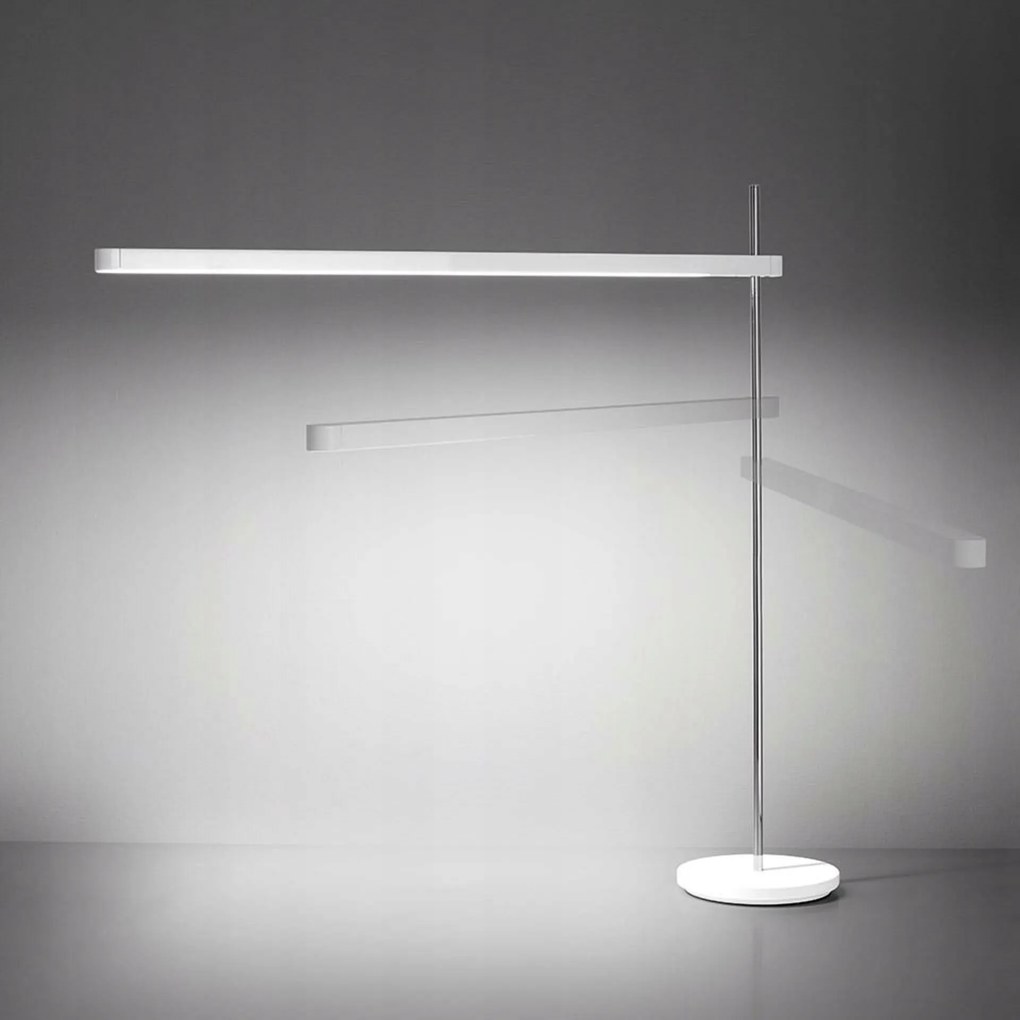 Artemide Talak Professional stolná Led lampa, stmievateľná, biela základňa 71