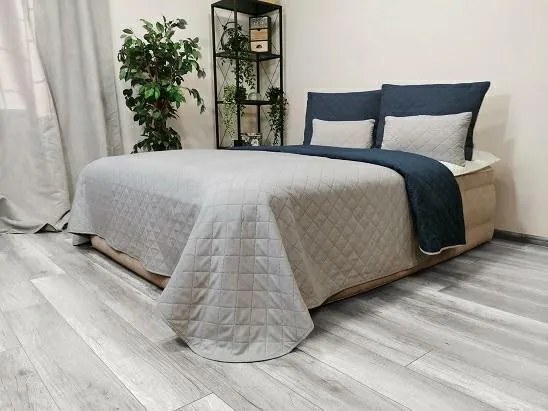 Kontrast Obojstranný prešívaný prehoz DIANA 220 x 240 cm modrá/svetlošedá