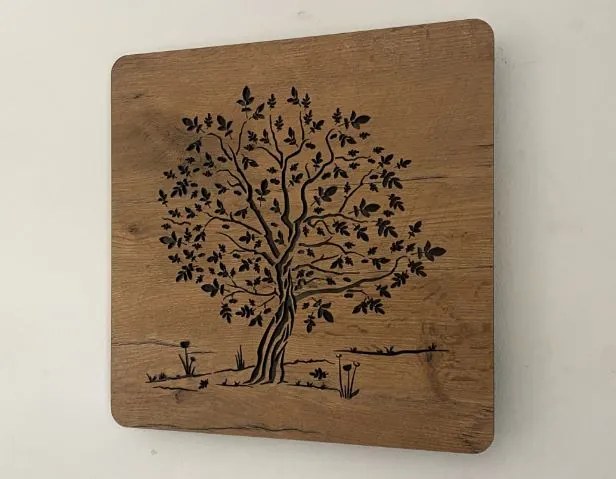 Svietiaci obraz strom Orech