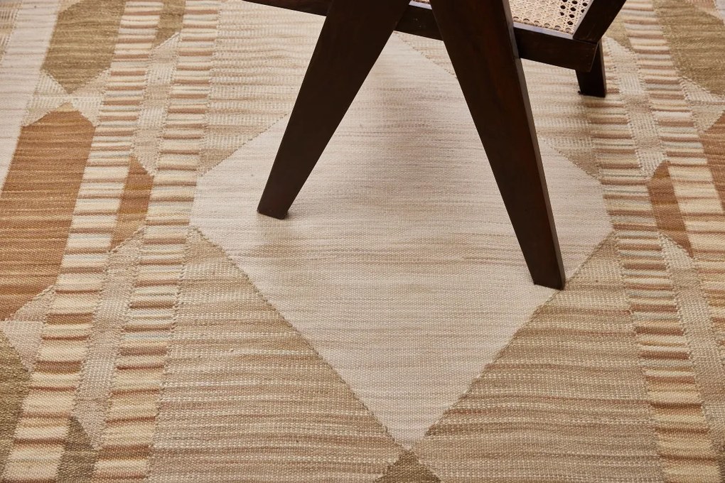 Diamond Carpets koberce Ručne viazaný kusový koberec Fibonacci I DESP HL88 Beige Mix - 160x230 cm
