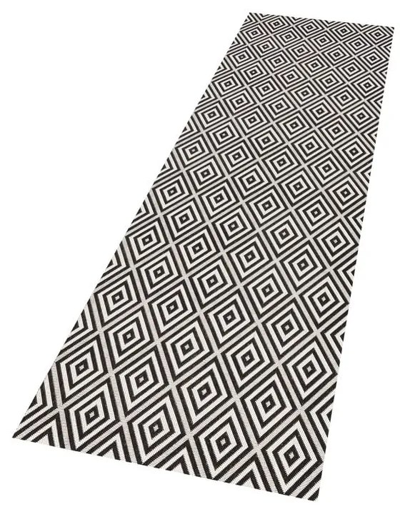 Čierno-biely vonkajší koberec NORTHRUGS Karo, 80 × 200 cm