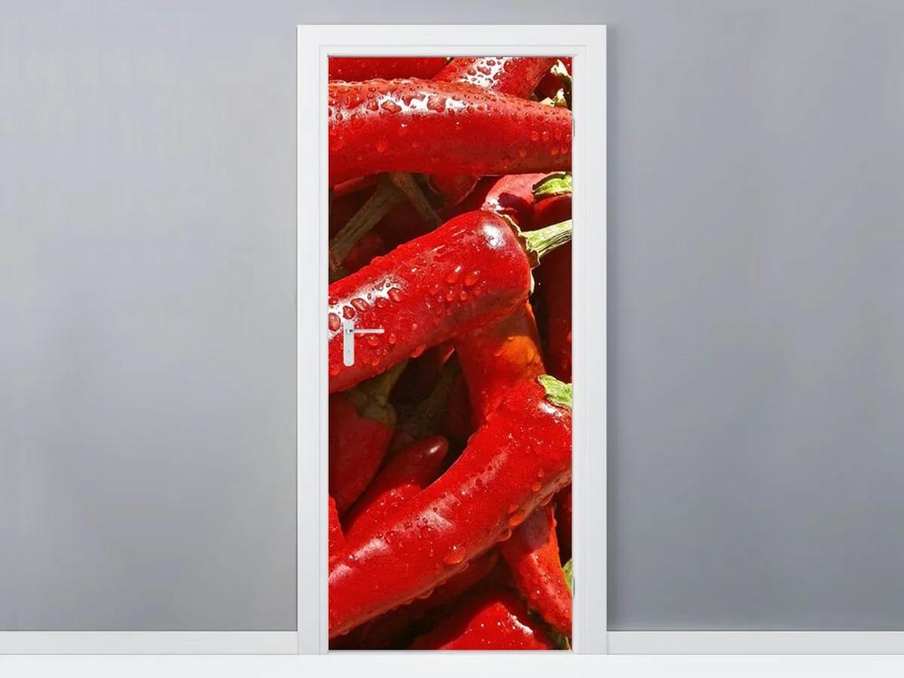 Gario Fototapeta na dvere Červené chilli papričky Veľkosť: 95 x 205 cm,  Materiál: Samolepiaca | BIANO