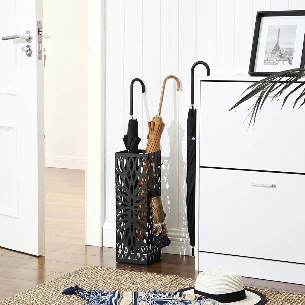 Kovový držiak na dáždniky s háčikmi a odkvapkávačom, čierny