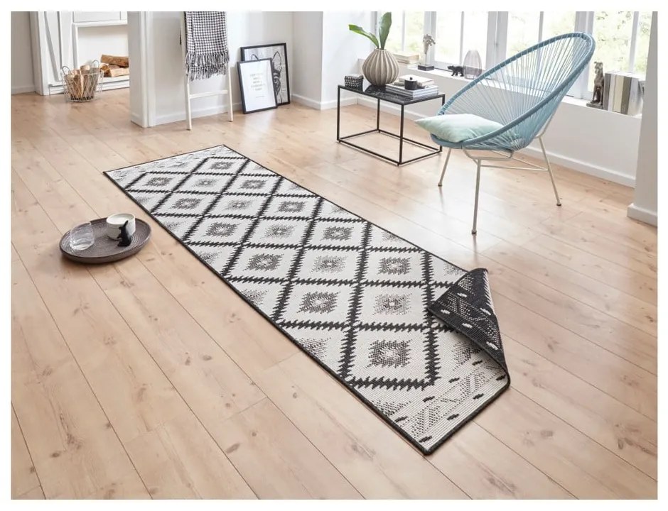 Čierno-krémový vonkajší koberec NORTHRUGS Malibu, 80 x 250 cm