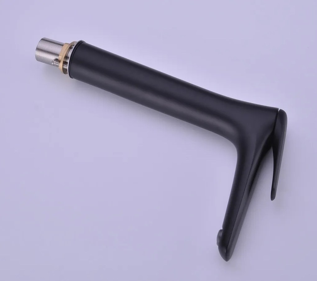 Vysoká umývadlová batéria Niagara 86002B čierna mat