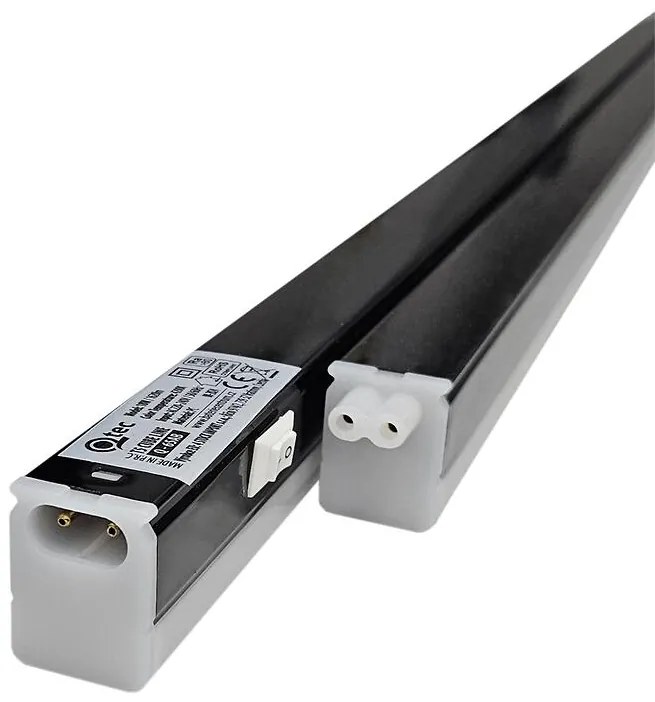 Svietidlo LED Q-65AB T5 CUBE LINE 18W 4200K čierna