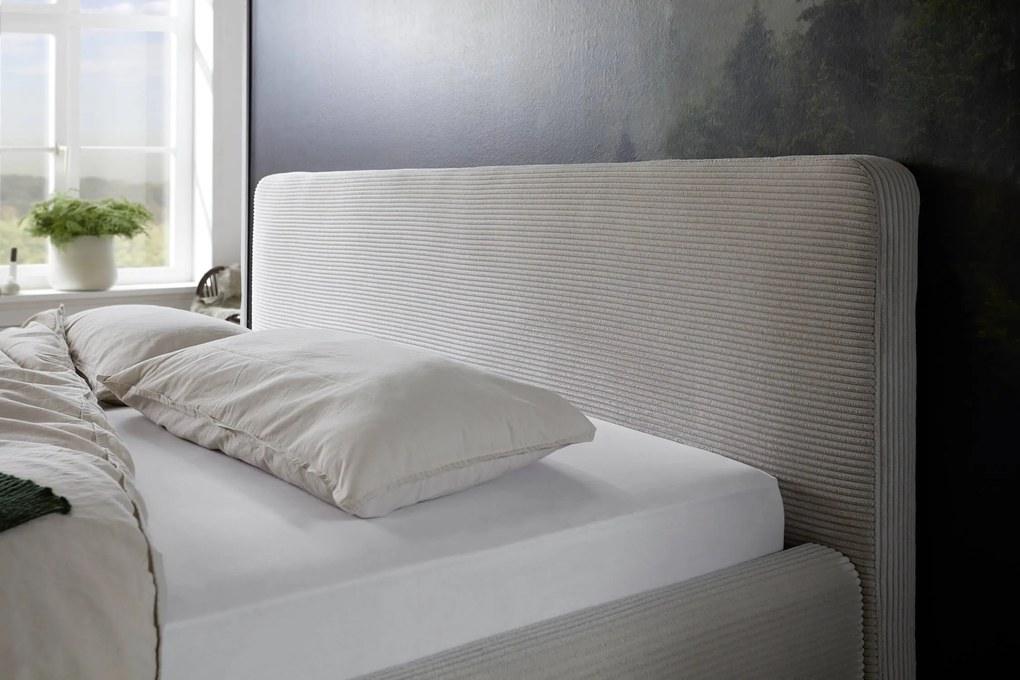 Čalúnená posteľ taupe s úložným priestorom 180 x 200 cm menčester piesková MUZZA