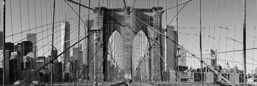 Obraz most Manhattan v New Yorku v čiernobielom prevedení