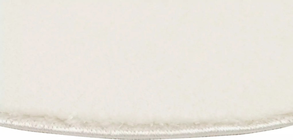 TA Koberec 1000 KRÉMOVÝCH OBJATÍ Rozmer: 200x200 cm