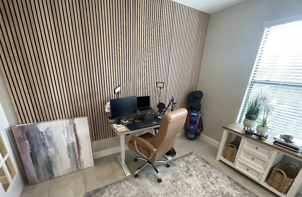 Drevený akustický panel, 2400 x 600 mm, čierny podklad, balenie 5 ks, dub morený