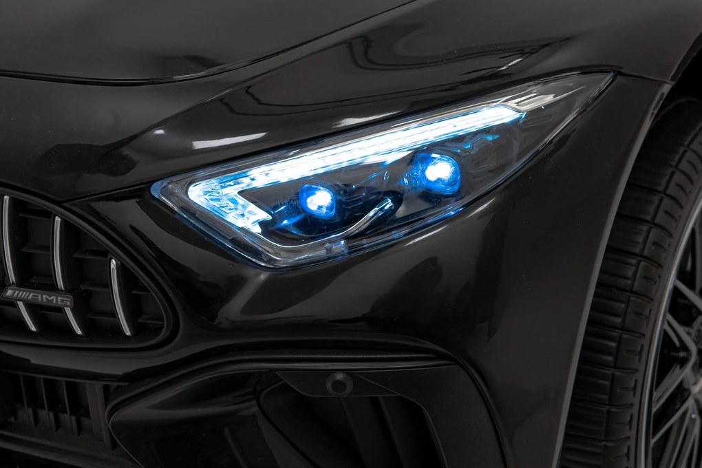 Ramiz Vozidlo Mercedes Benz AMG SL63 Čierna