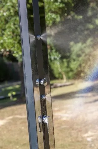 Solárna sprcha ALUMINIO 38 l s rozprašovacím efektom