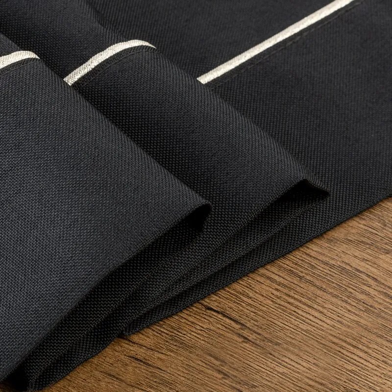 Dekorstudio Elegantný čierny behúň na stôl DORITA so striebornou lemovkou Rozmer behúňa (šírka x dĺžka): 40x140cm