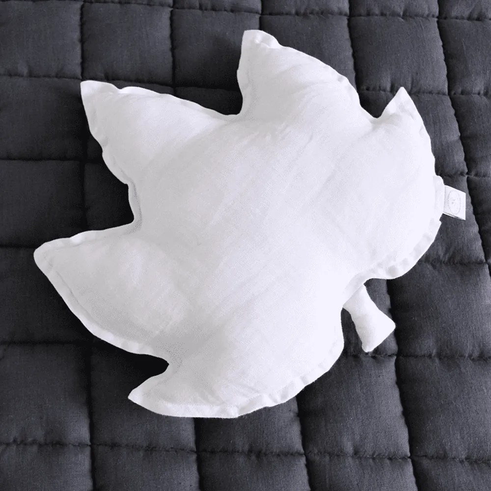 Ľanový vankúš javorový list biely 43x43 cm