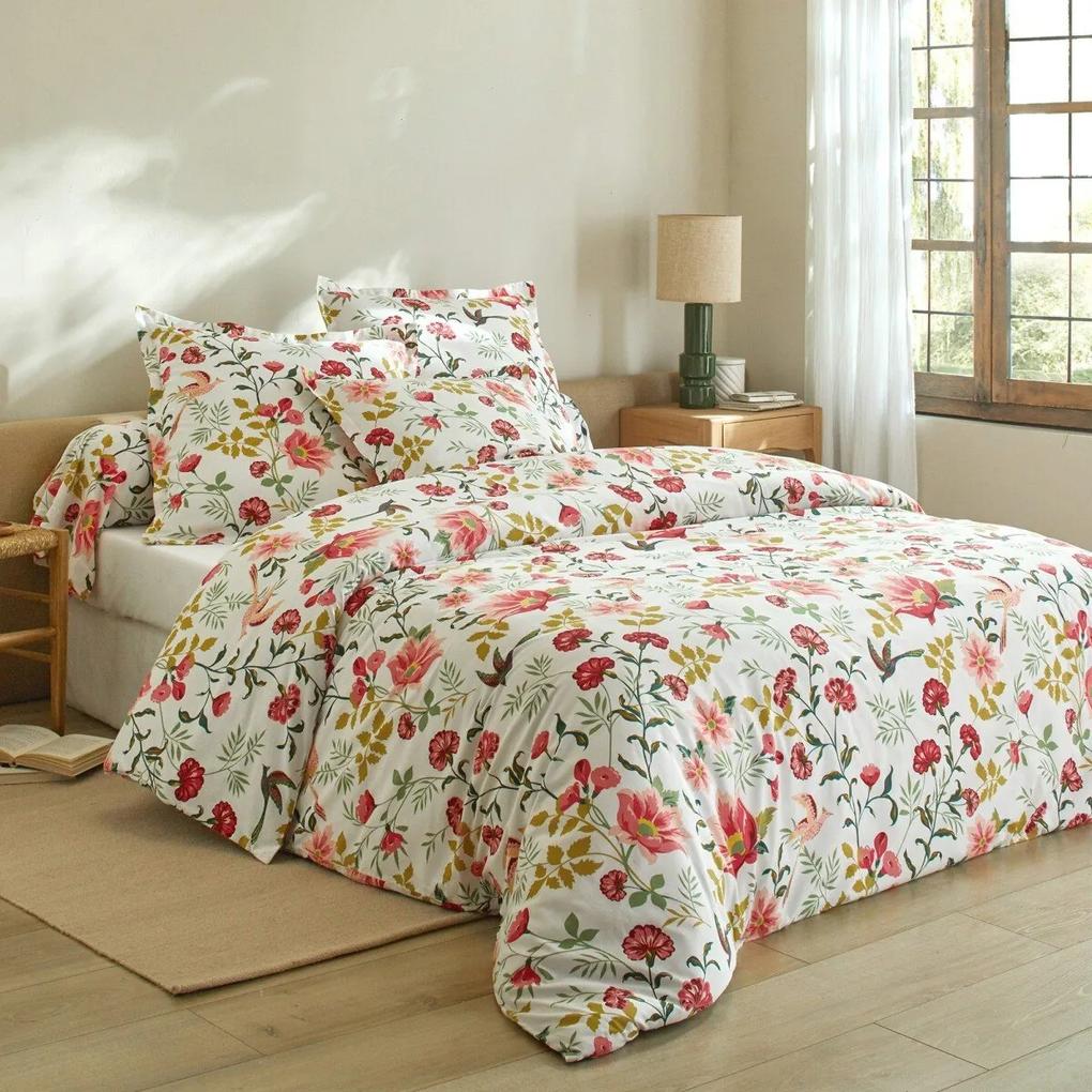 Bavlnená posteľná bielizeň Lola s potlačou kvetín, zn. Colombine (*) Súprava obliečky na vankúš (70x90) a na prikrývku (140x200) v klasických rozmeroch a bez chlopne na zasunutie pod matrac.