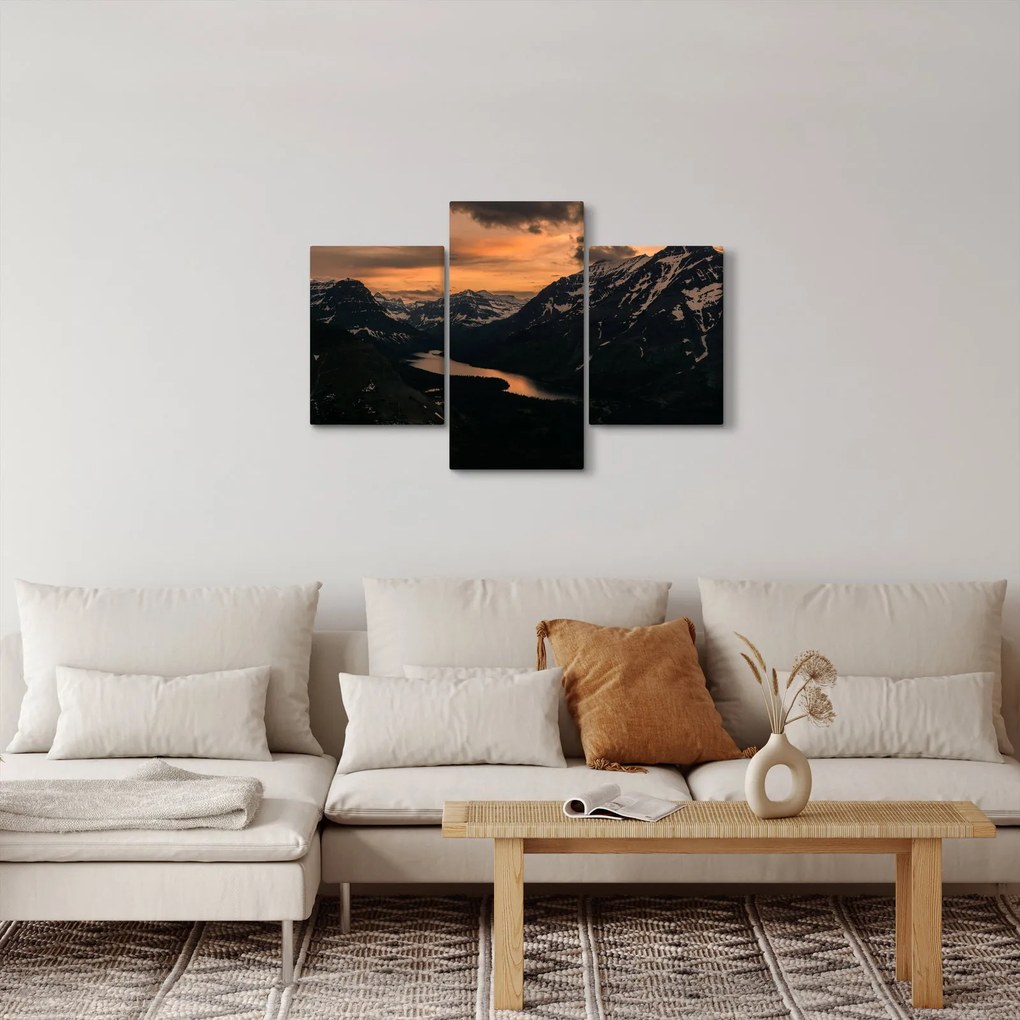 Obraz jazera medzi horami (90x60 cm)