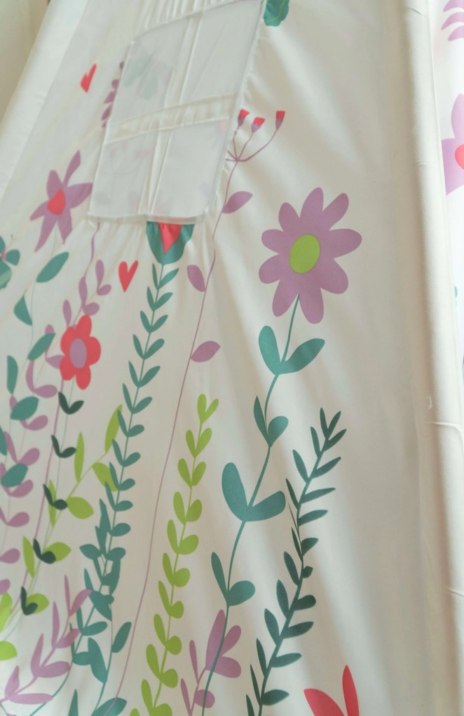 Biele detské teepee FLOWERS