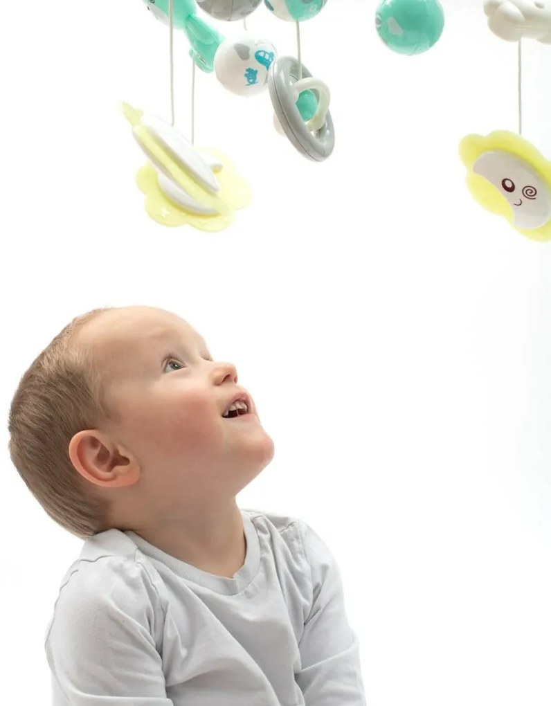 Kolotoč Baby Mix nad postieľku so svetelnýmprojektorom, zelený