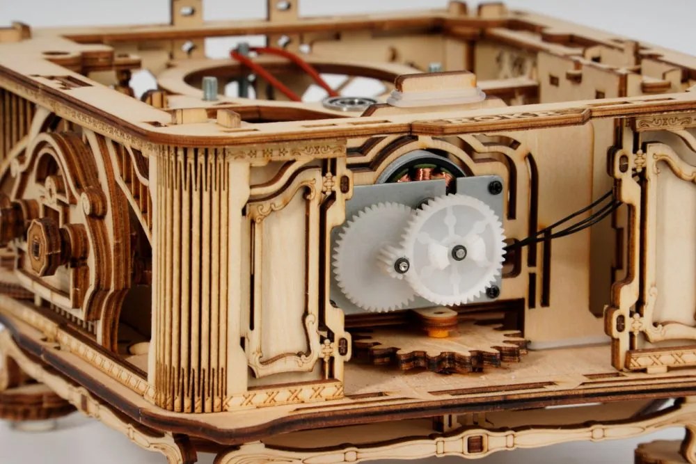 Robotime Roker 3D drevené puzzle Klasický gramofón 424 ks