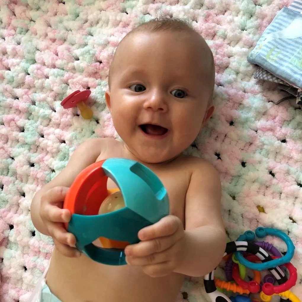 Hrkajúcá loptička Baby Mix