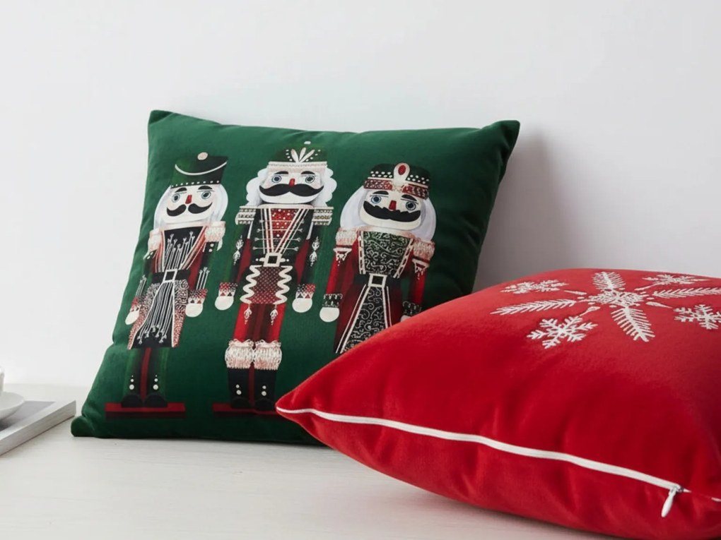 Vianočná obliečka na vankúš NUTCRACKER 45x45 cm, zelená