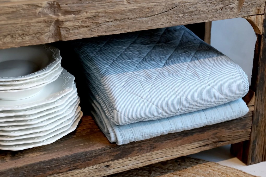 Chic Antique Prešívaný prehoz Aix Milk Boy Stripes 180 × 130 cm