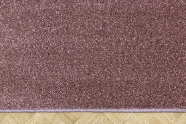 Metrážny koberec GALAXY 16 fialový