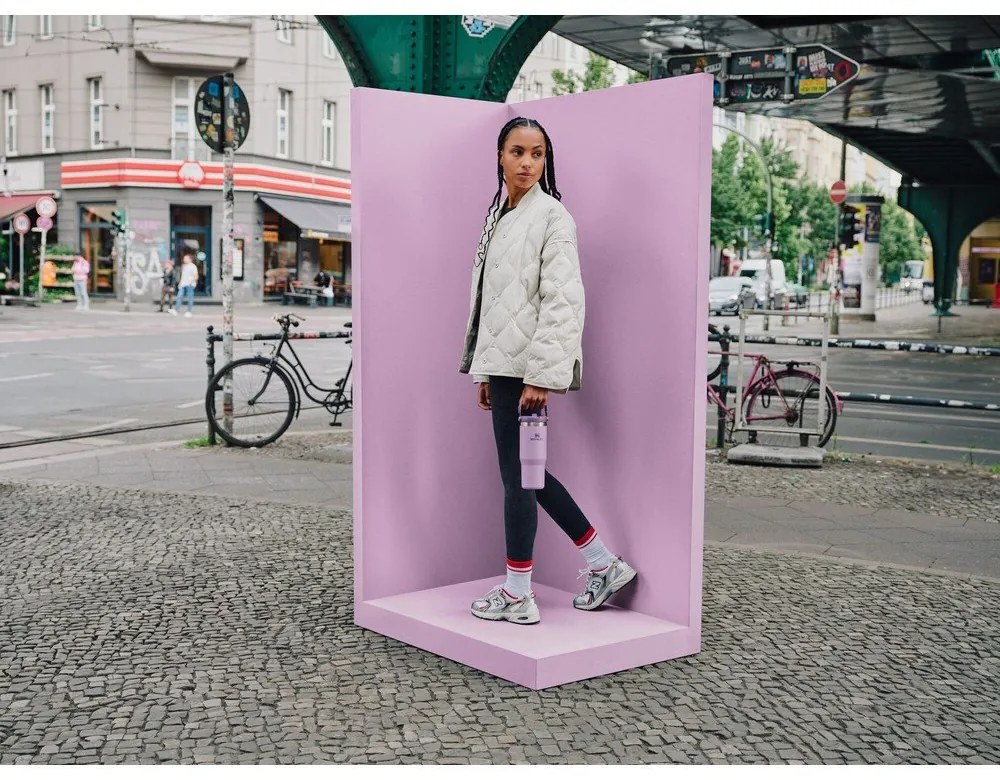 Ružová termoska z nehrdzavejúcej ocele 890 ml IceFlow™ Flip Straw 2.0 Tumbler Cherry Blossom – Stanley