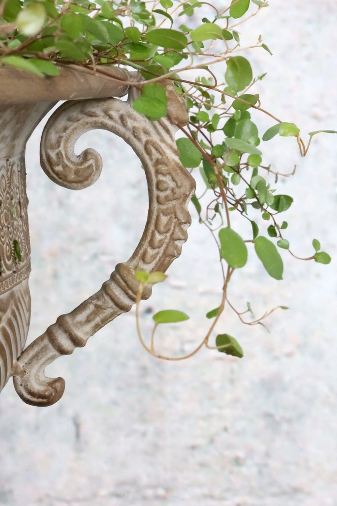 Kovový kvetináč na nohe Flower Antique Mocca – Ø 56*38 cm
