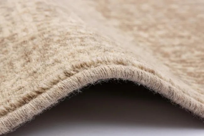 Koberec Agnella Isfahan Lian svetlobéžový