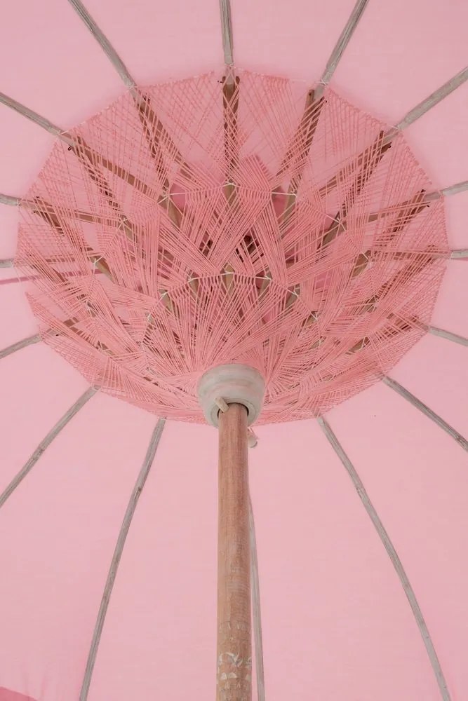 Biely slnečník so drevenou tyčou a strapcami Flavie Blue - ∅ 180*260 cm