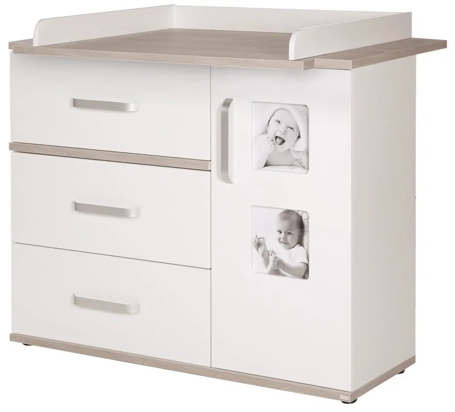 Biela nízka detská komoda v dekore brestu s prebaľovacím pultom 117x102 cm Moritz – Roba