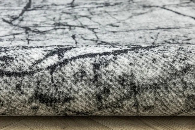 Metrážny koberec Grain 19 sivý