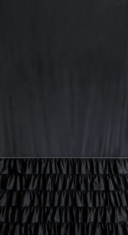 Dekorstudio Luxusný záves CARLI na pásku s volánikmi a trblietavým pásom kryštálov - čierny Rozmer závesu: 140x270cm