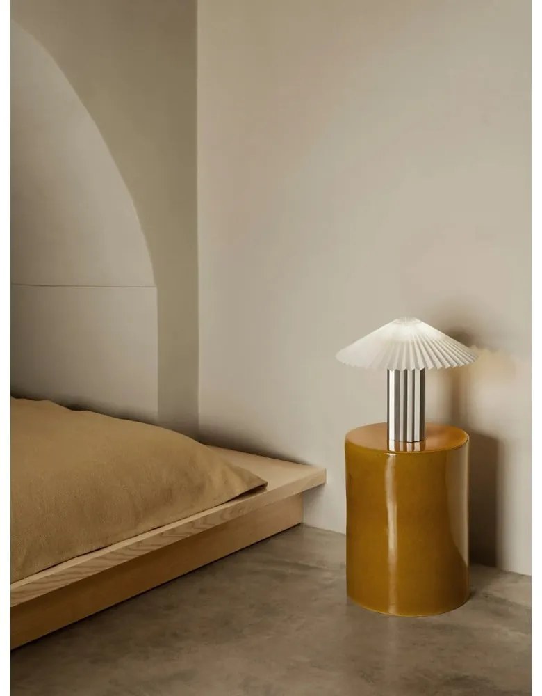 Biela/v striebornej farbe stolová lampa so stmievačom s textilným tienidlom (výška 36 cm) Taite – Blomus