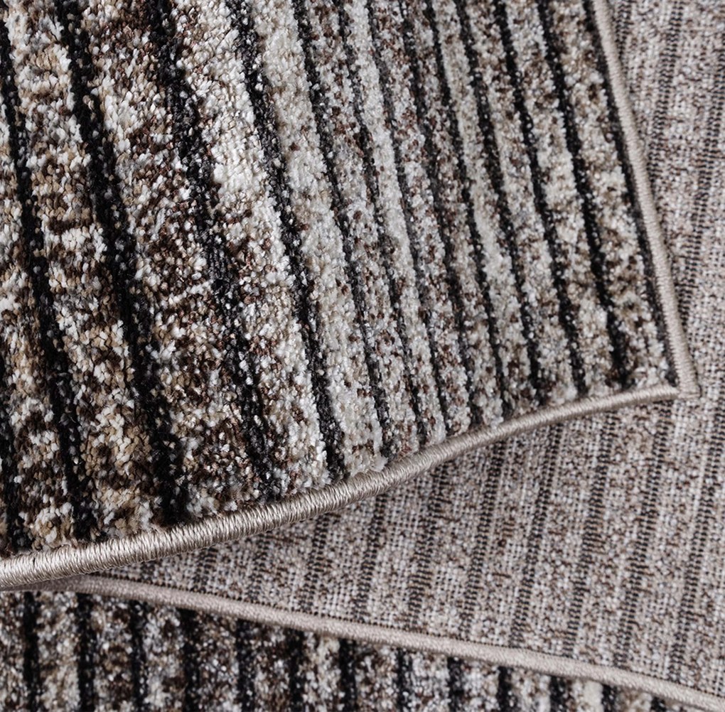 DY Sivo-hnedý koberec s pruhovaným vzorom Panamero 23 Rozmer: 80x150 cm