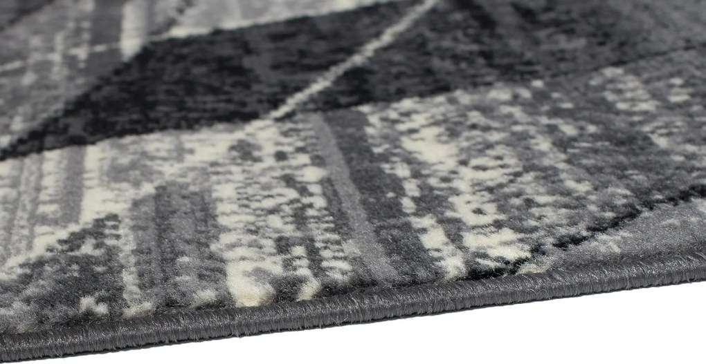 TA Koberec K858A TMAVO SIVÁ LACNÁ PP CRM Rozmer: 100x200 cm