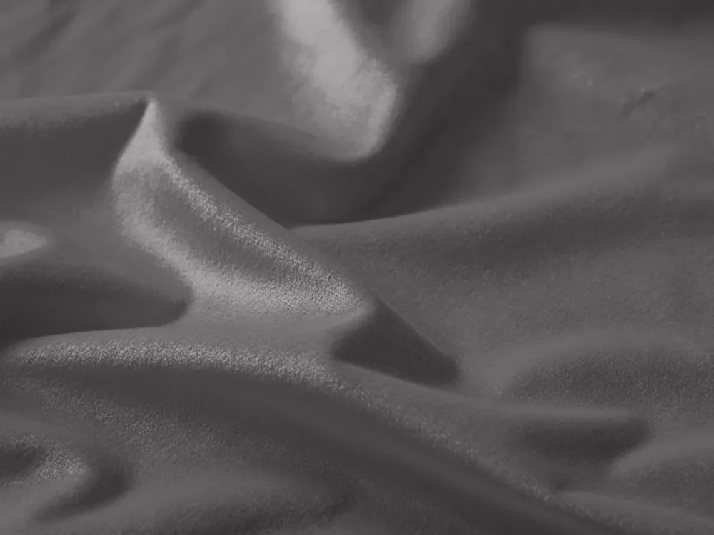 Biante Zamatový obdĺžnikový obrus Velvet Premium SVP-017 Tmavo sivý 140x200 cm