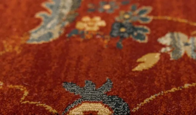 Koberec Superior Latica ornament rubín