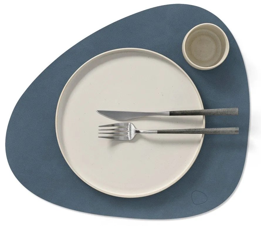 Prestieranie z eko kože 37x44 cm Curve L Nupo – LIND DNA