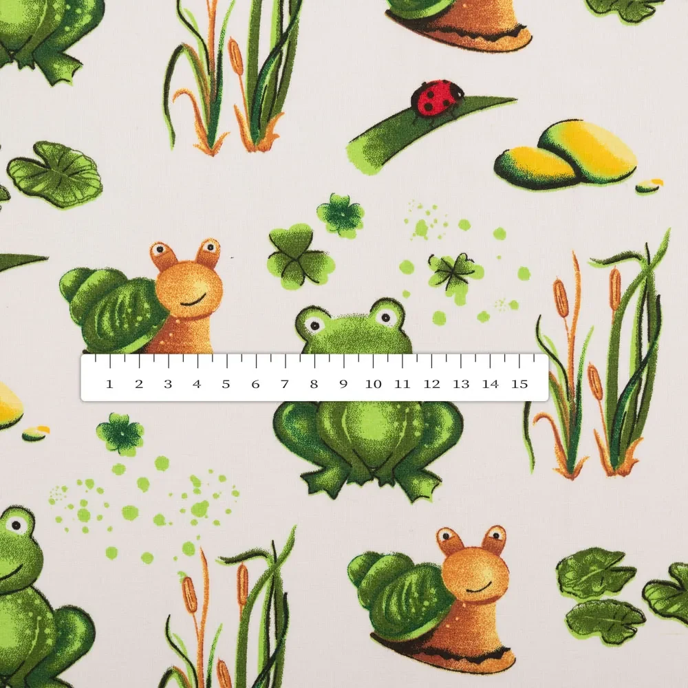 Biante Detský bavlnený štvorcový obrus Sandra SA-609 Žabky a slimáky na bielom 140x140 cm