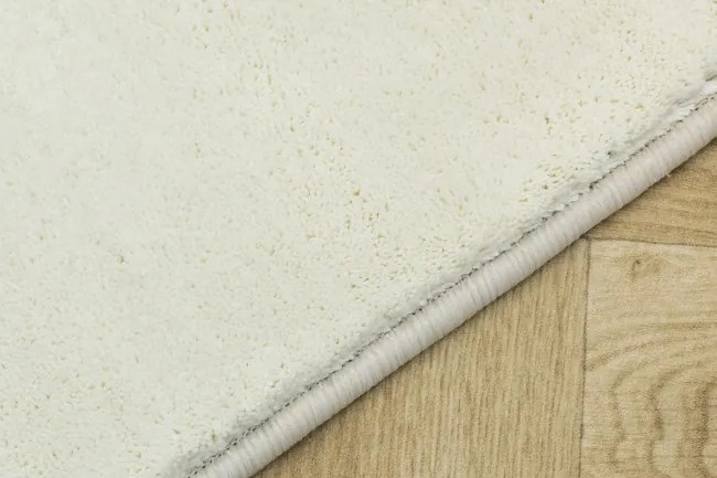 Metrážny koberec Lexus 169 krémový