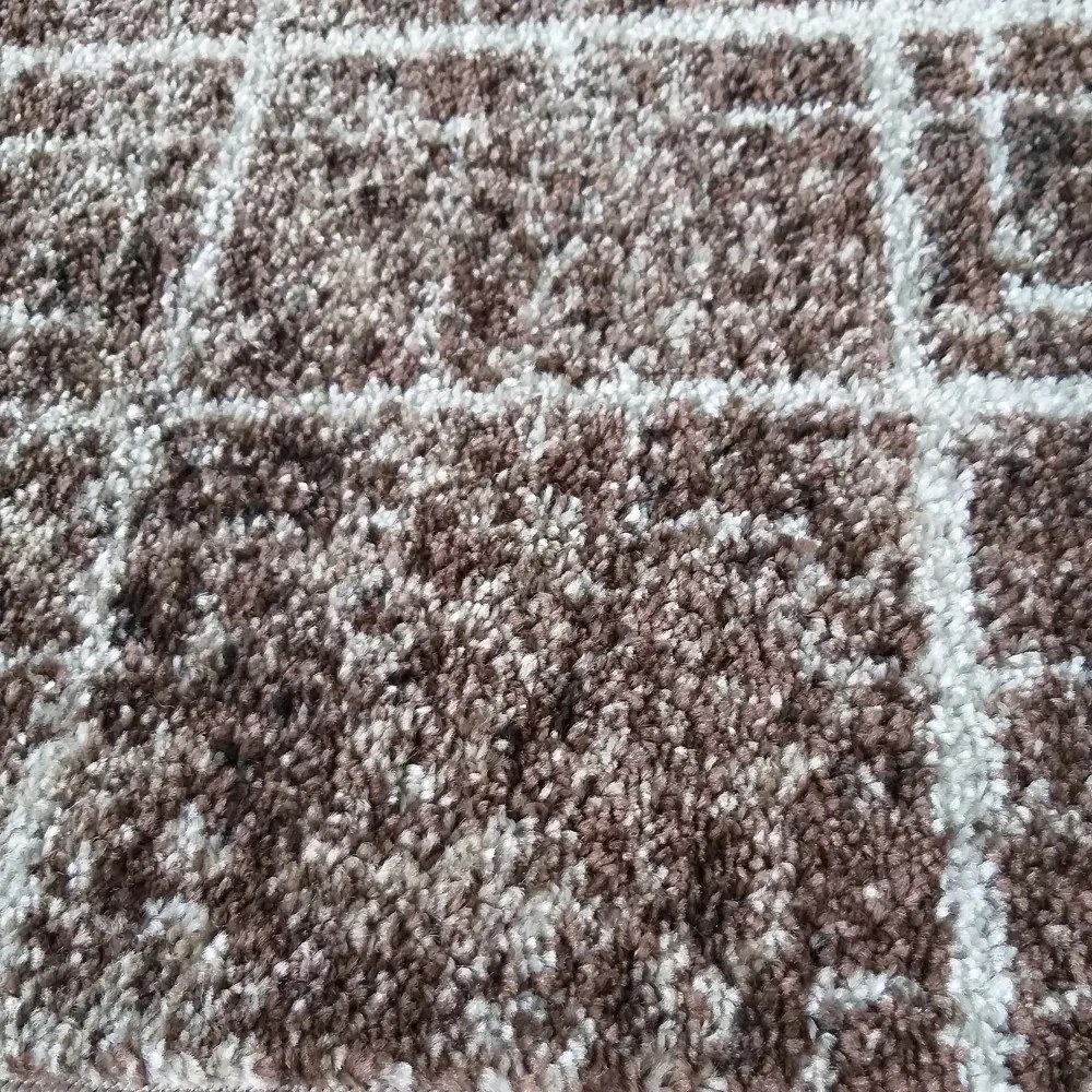 Štýlový hebký koberec so vzorom