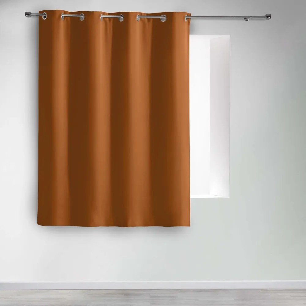 Zatemňovací záves v terakotovej farbe 135x180 cm Occult – douceur d'intérieur